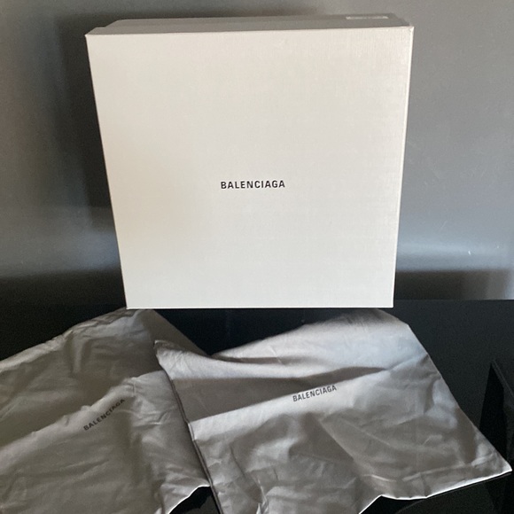 NWT BALENCIAGA BEIGE TROOPER RUBBER BOOTS- SUPER STYLISH 🔥 - Picture 6 of 14